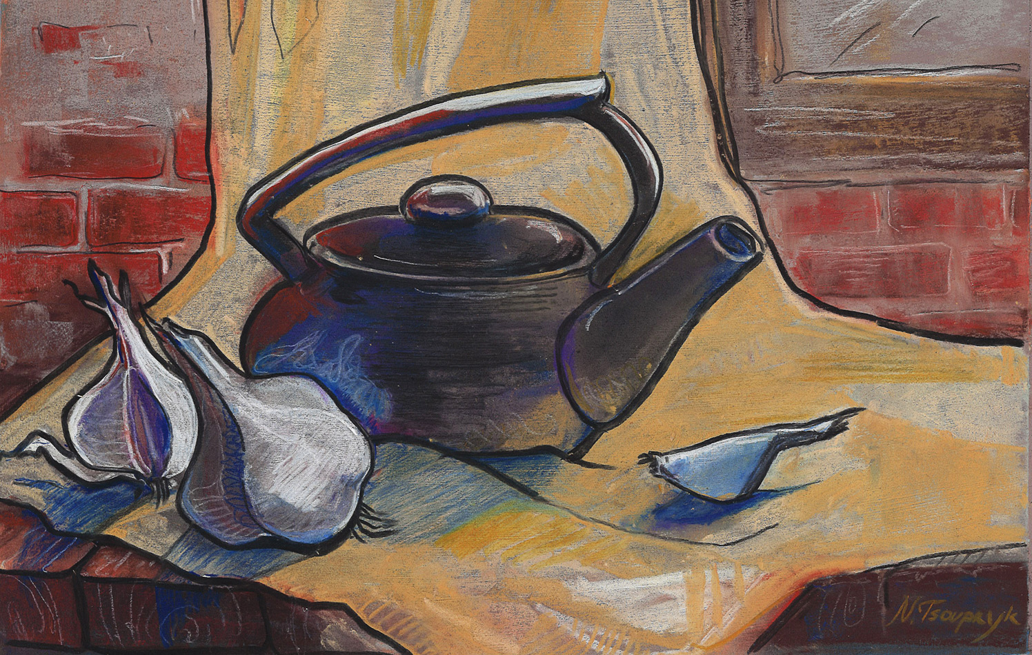 Teapot and garlic